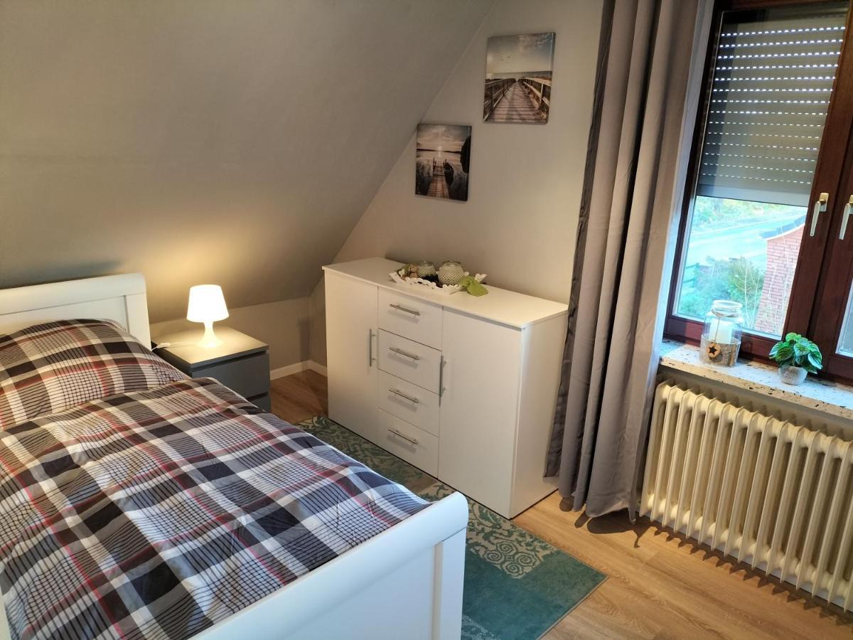 Moormerland Ferienwohnung Am Ems-Seitenkanal 65353 מראה חיצוני תמונה